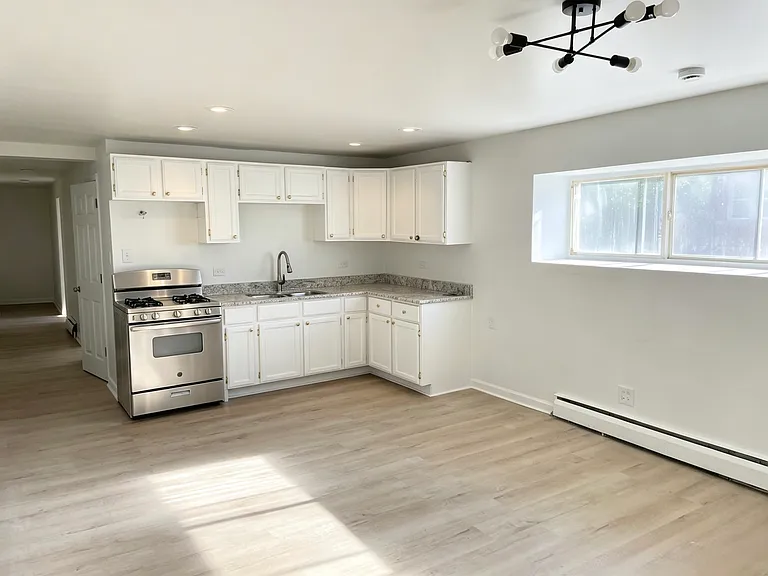 5017 W 14th St #208 — Photo 3