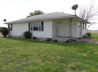 17625 Overton Rd, Omaha, IL 62871