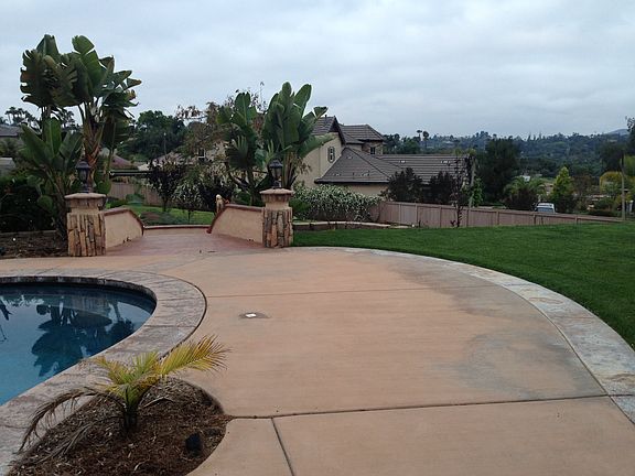4th image of 605 Las Colinas Dr