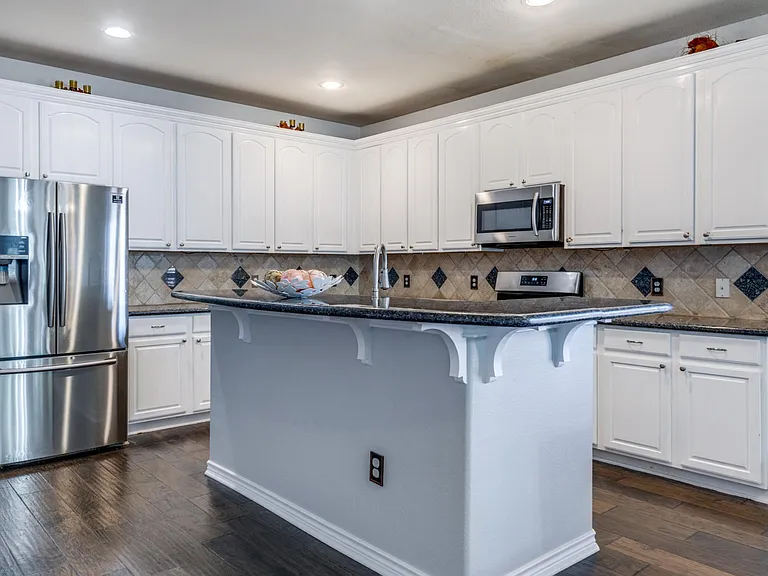 7801 Riverwalk Trl — Photo 10