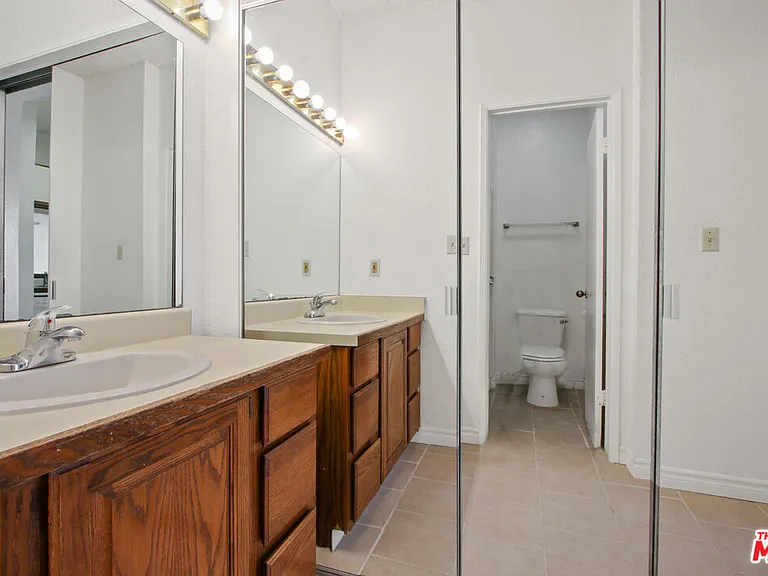1440 Veteran Ave #522 — Photo 13