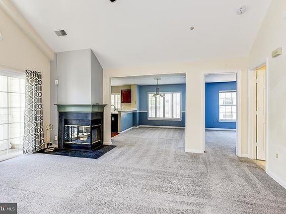 5th image of 172 Kendrick Pl APT 34L