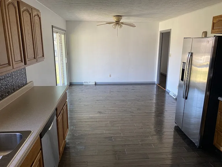 874 Westfield Rd — Photo 5