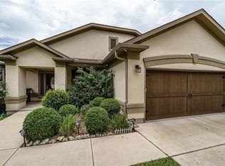 413 Kissing Oak Dr, Austin, TX 78748