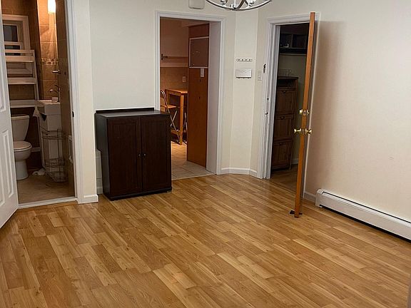 2nd image of 105 McWhorter St Floor 2