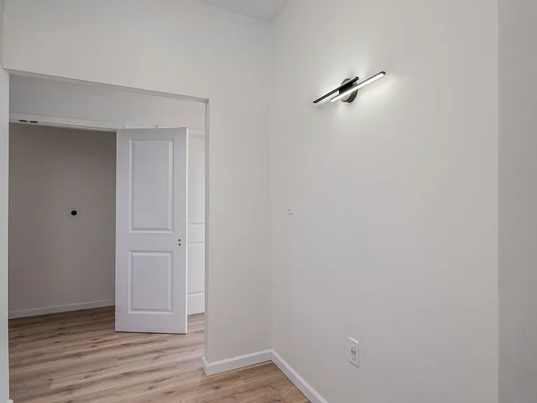 3250 Lorain Ave — Photo 11
