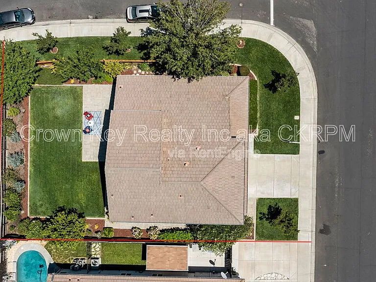 767 Bishop St — Photo 45