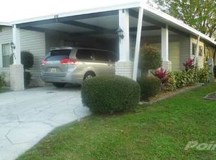 276 Country Club Dr, Plant City, FL 33565