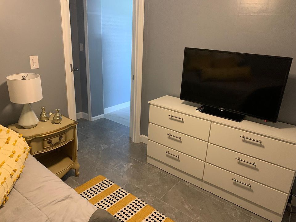 1st image of 4878 NE 15TH Avenue