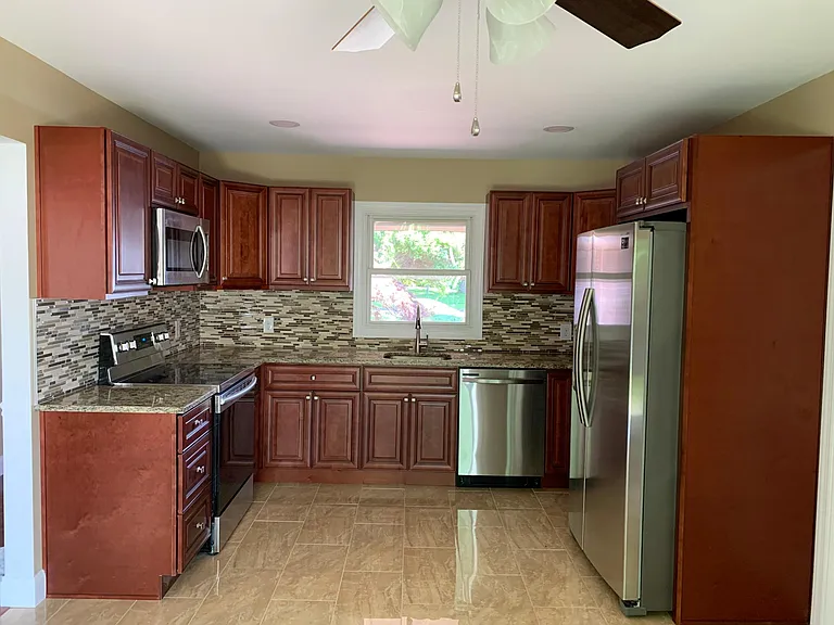 33 Pastoral Ln — Photo 5