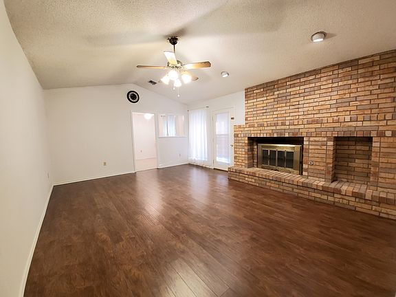 3rd image of 2614 NW 81st St