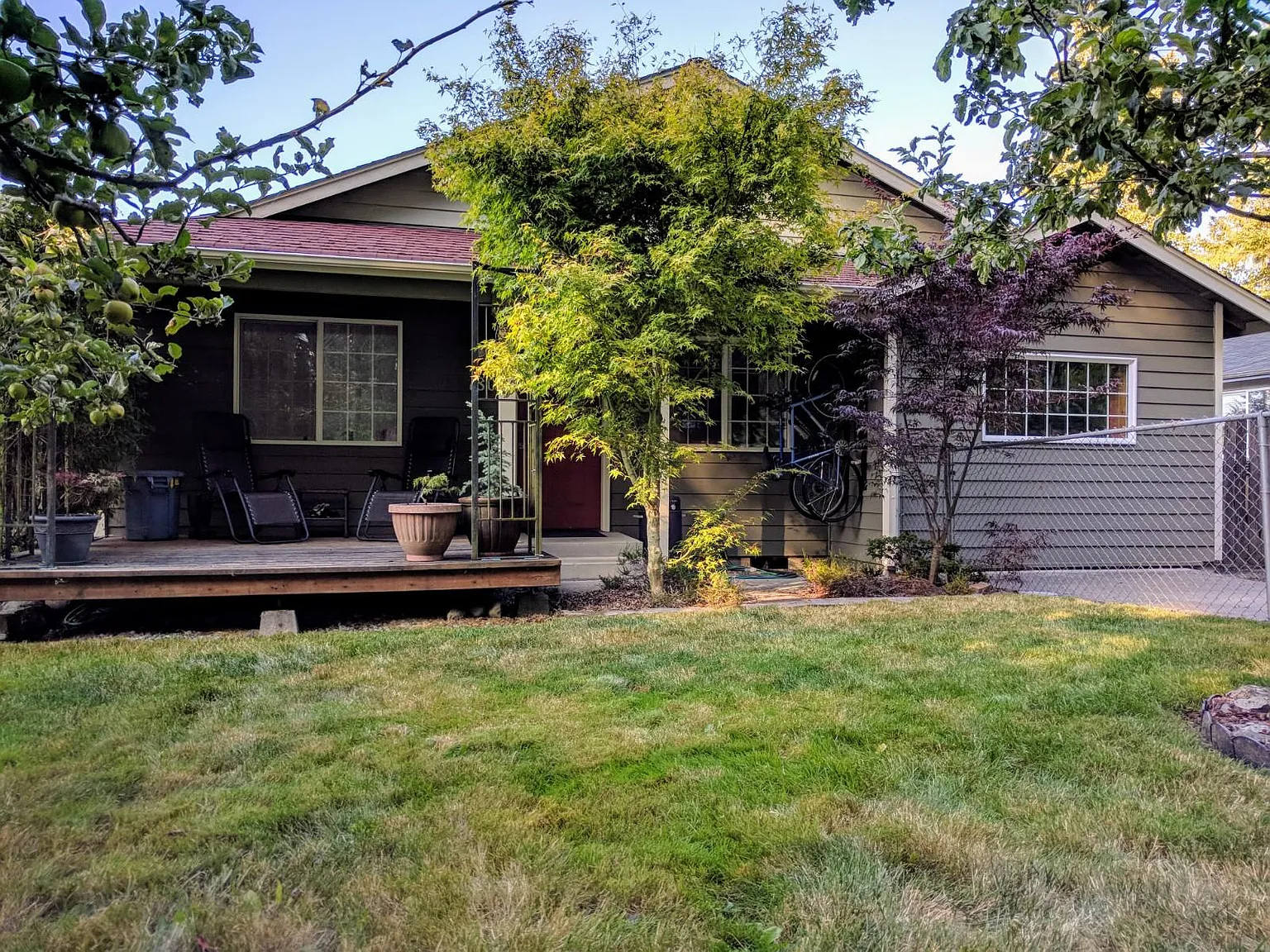1807 W 16th St photo 1