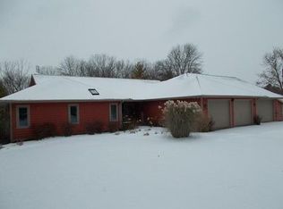 2832 N Taylor Dr, Sheboygan, WI 53083