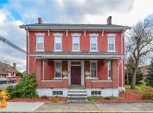 102 Locust St, Macungie, PA 18062