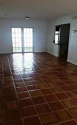 2nd image of 6846 NW 31st Ave