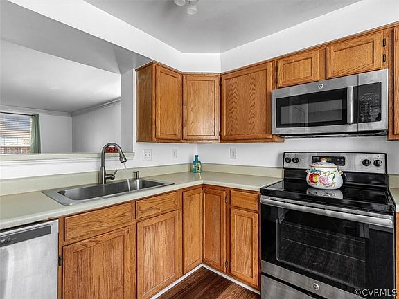 4th image of 3011 Montfort Loop #3011