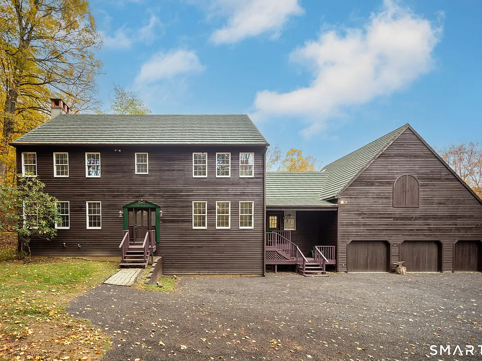17 Curtis Dr