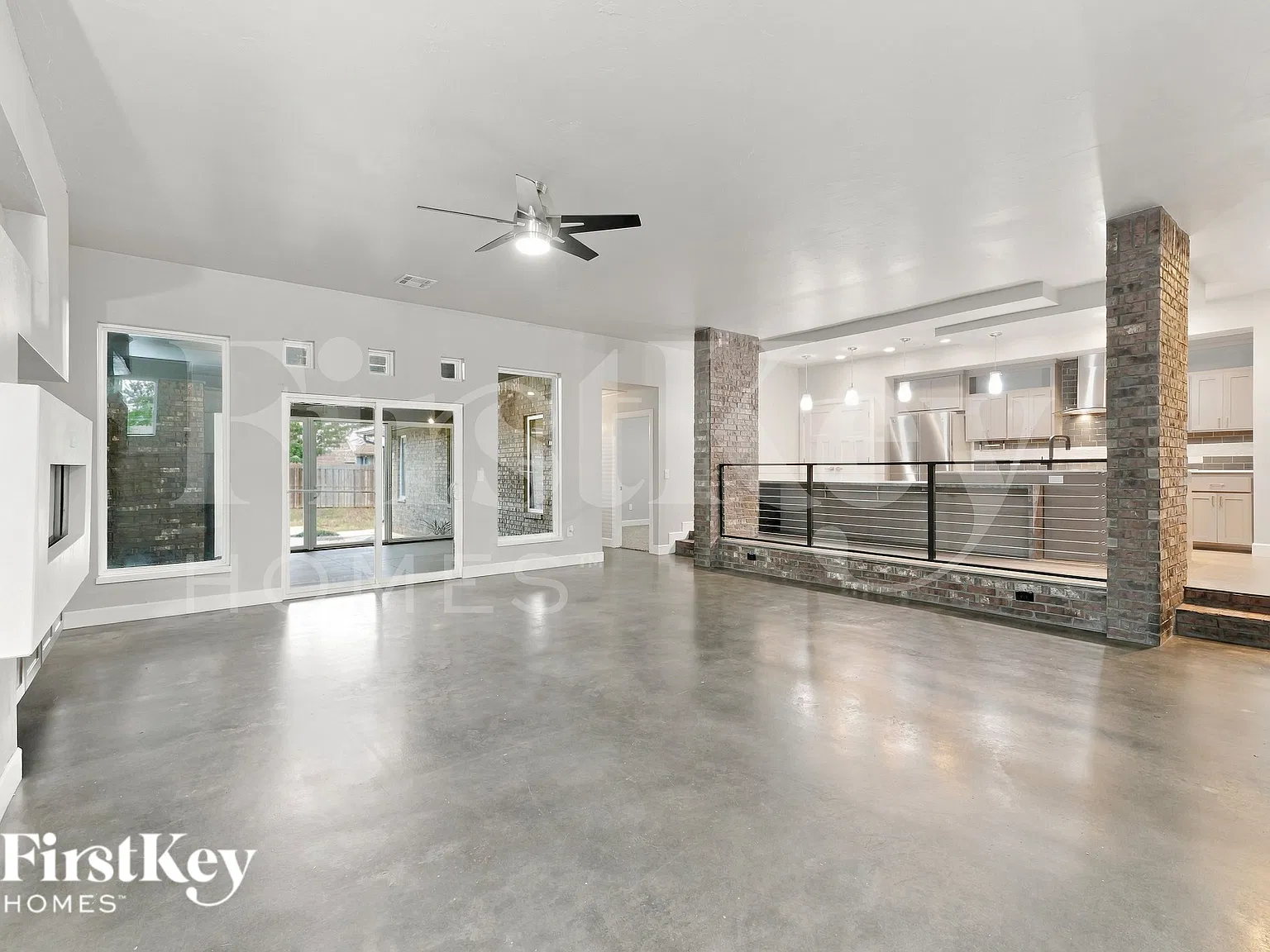 3 bed, 2.5 bath, 2727 sqft, $2,905 — Photo 3