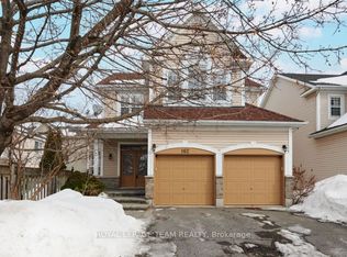 162 Redcliff Ave, Ottawa, ON K2J5J7