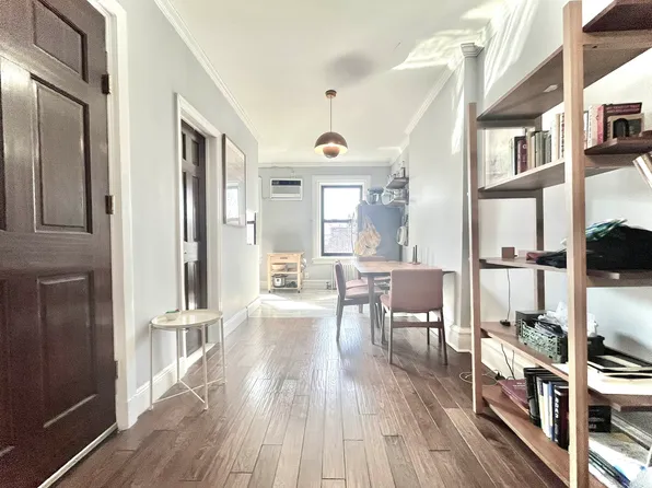 4 1st Place image 1 of 21