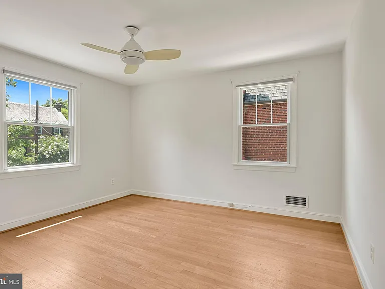 4505 Alton Pl NW — Photo 24