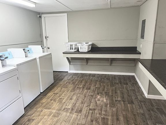 2nd image of 1217 W Reservoir St APT 5