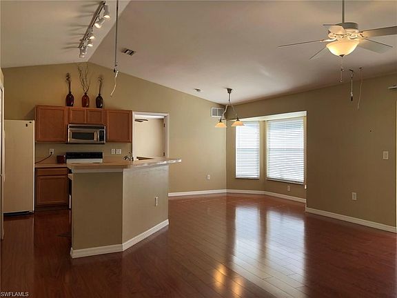 4th image of 5007 4th St W
