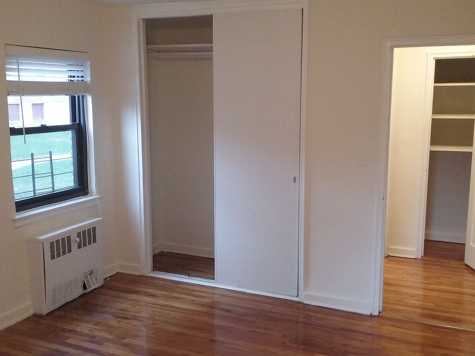 1st image of 19645 73rd Ave #1