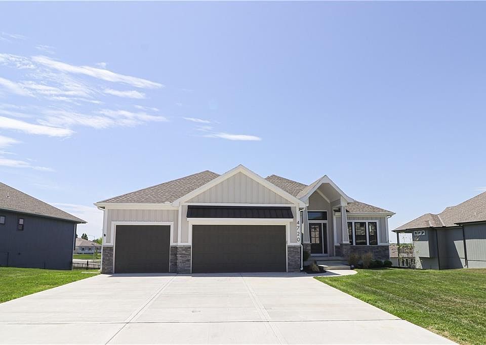 4720 NE Freehold Dr, Lees Summit, MO 64064 | MLS #2625967 | Zillow