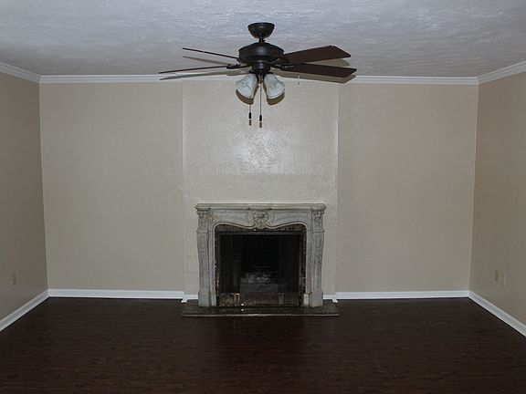 3rd image of 1223 Neal Pickett Dr