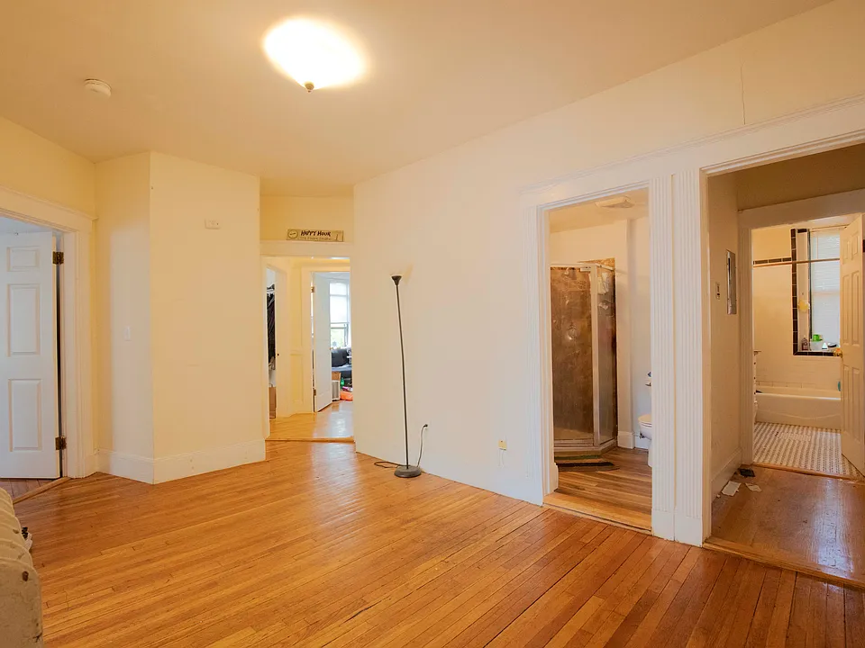 44 Cummings Rd #2