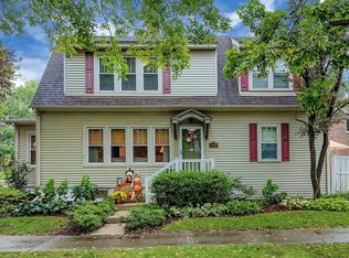 577 S Hawthorne Ave, Elmhurst, IL