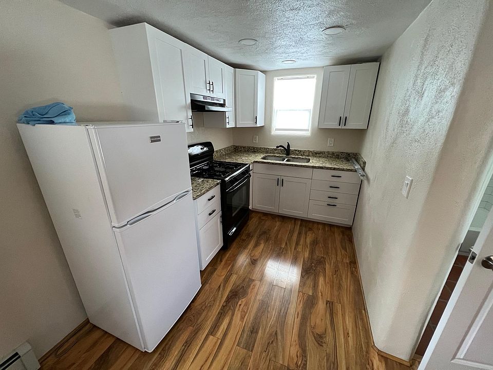 1st image of 324 E Marcy St #3