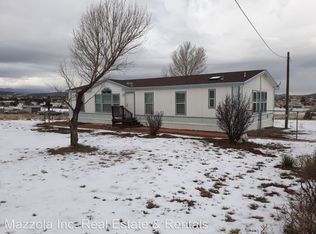 19 Dinkle Rd, Edgewood, NM 87015