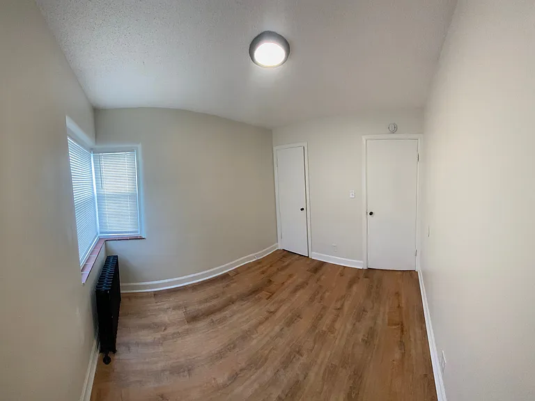 111 Colton Ave #10 — Photo 15