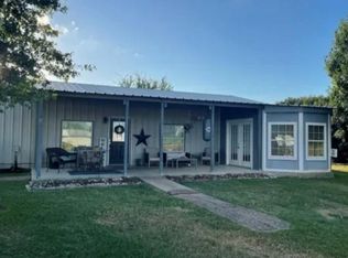 616 S Rockdale St, Lexington, TX 78947