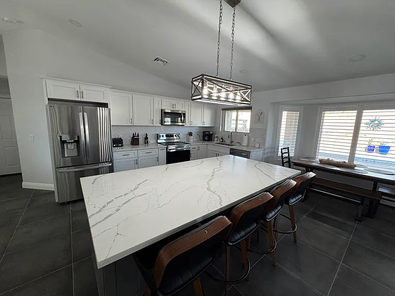 3232 Sheik Dr — Photo 7