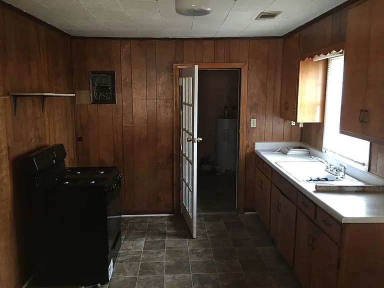 2216 Mississippi Ave — Photo 5