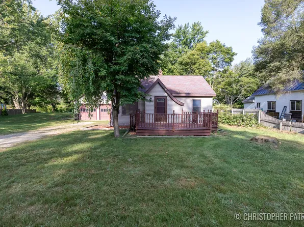17193 1st St, Nunica, MI 49448