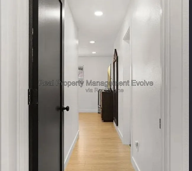 8631 E Jackrabbit Rd — Photo 17