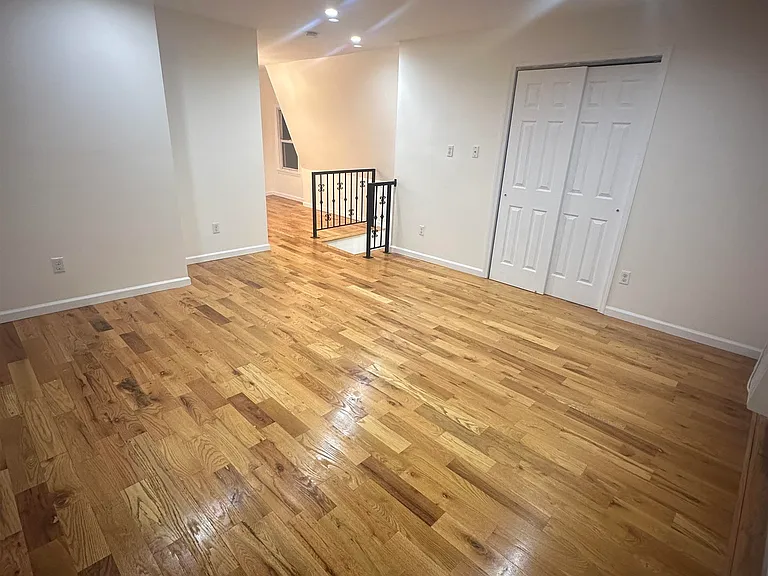 192 Fairview Ave — Photo 6