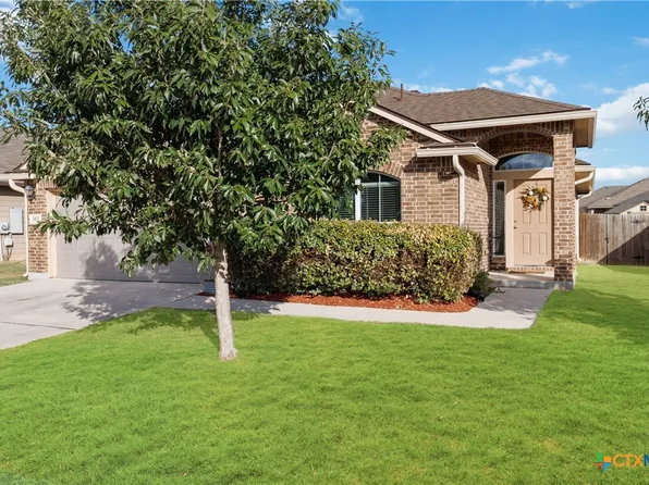 303 Capistrano Dr, San Marcos, TX 78666
