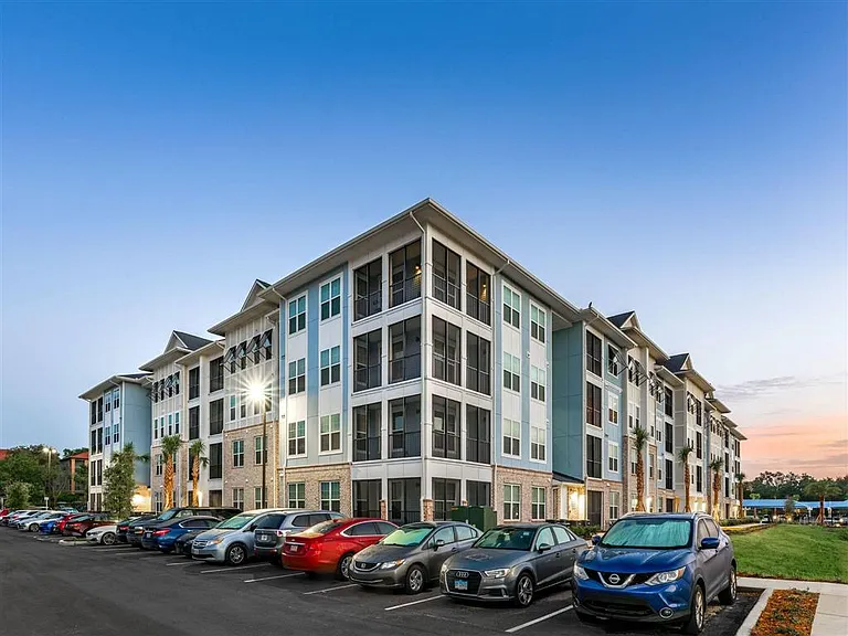 Alvista West Vue — Photo 37