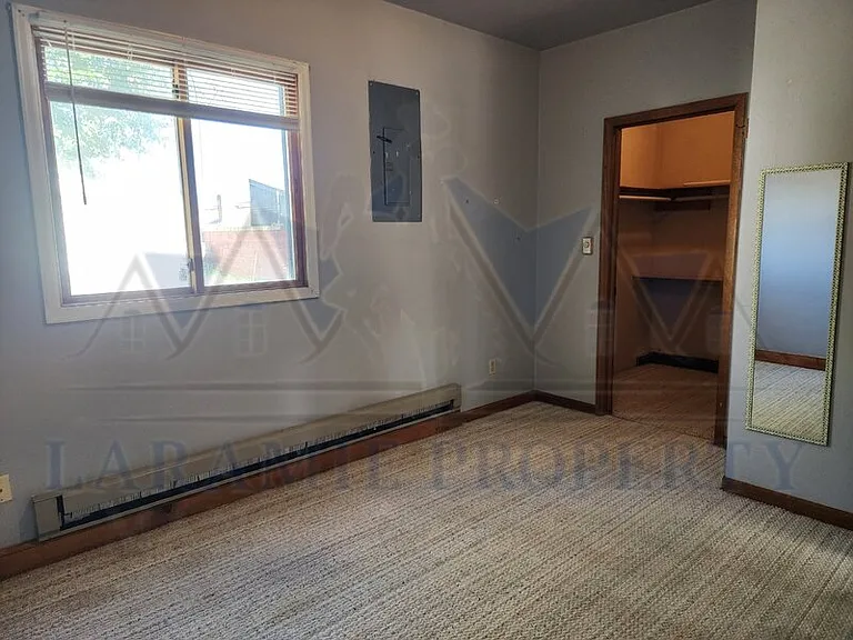 358 N 5th St #D — Photo 9