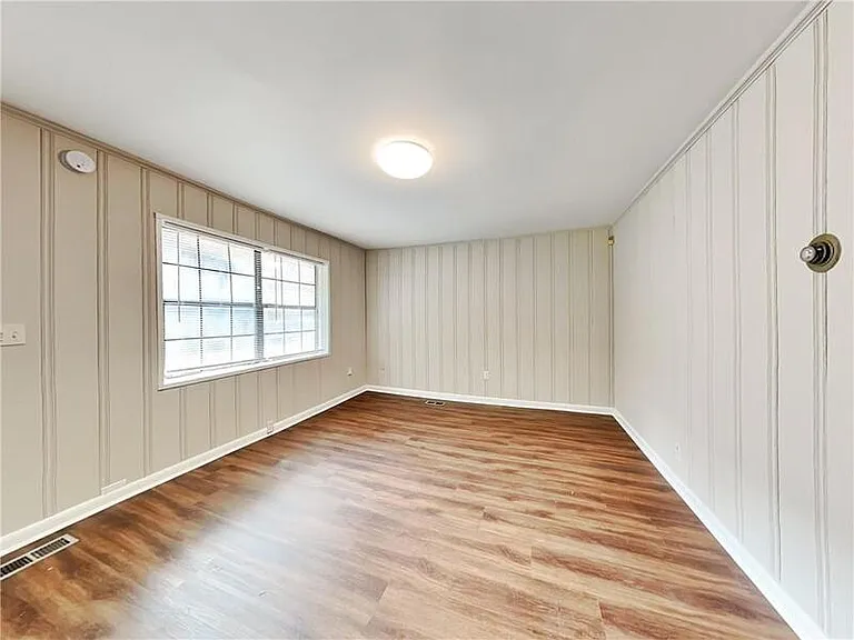 199 Howard St NE #2 — Photo 3