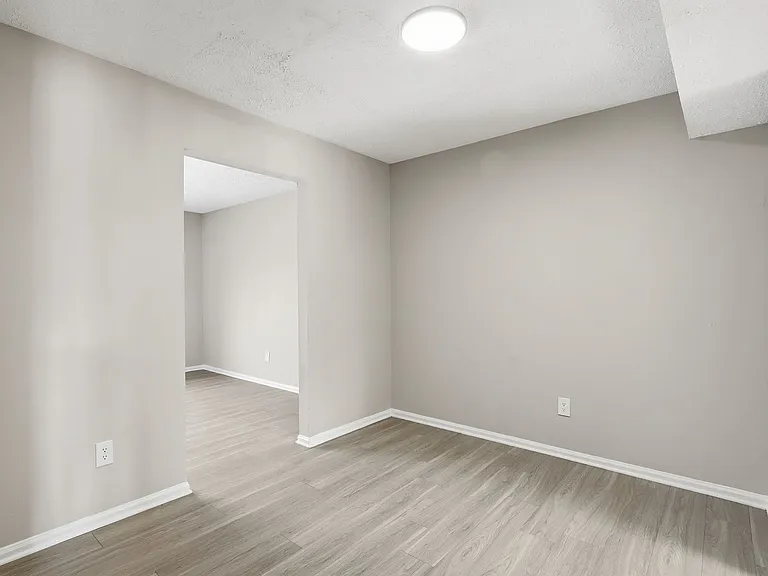 The Eclipse Apartment Homes — Photo 39