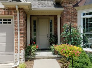 1210 Mini Hills Dr, Effingham, IL 62401
