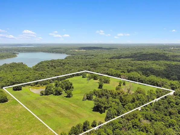 359 E Dade 74, Greenfield, MO 65661