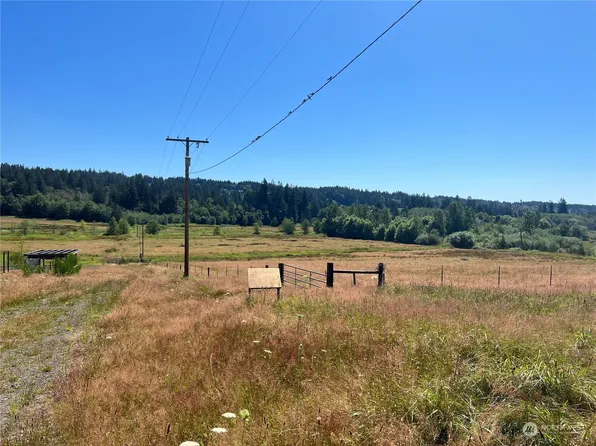 12450 Petersen Lane NW, Silverdale, WA 98383