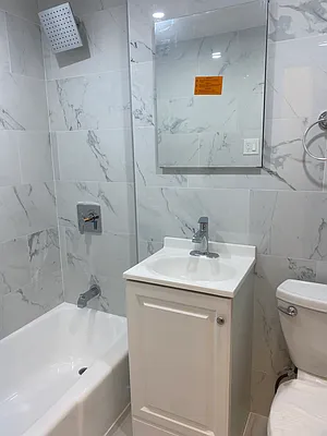 Rented by Current Real Estate Advisors | media 8